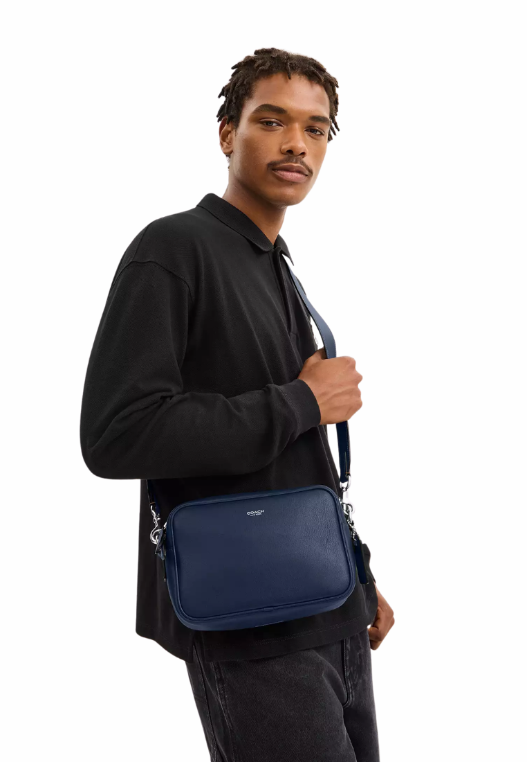 ( PREORDER ) Coach Radio Camera Shoulder Bag In Navy CCB51