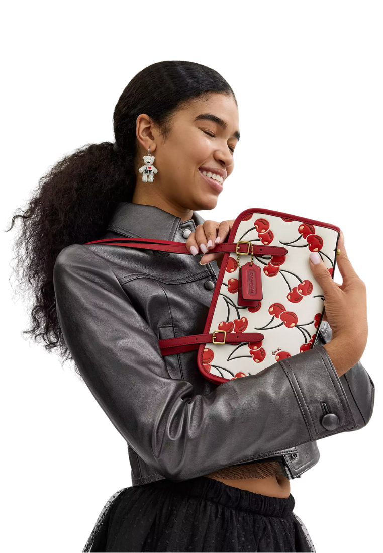 ( PREORDER ) Coach Swing With Cherry Print Zip Bag In Brass Chalk Multi CZ494