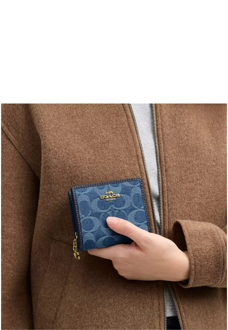 ( PREORDER ) Coach Snap In Signature Denim Wallet In Indigo CDL51