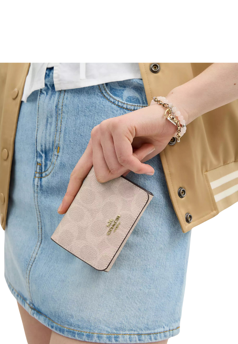 Coach Card Holder Wallet Blocked Signature Canvas In Sand Tan CZ446