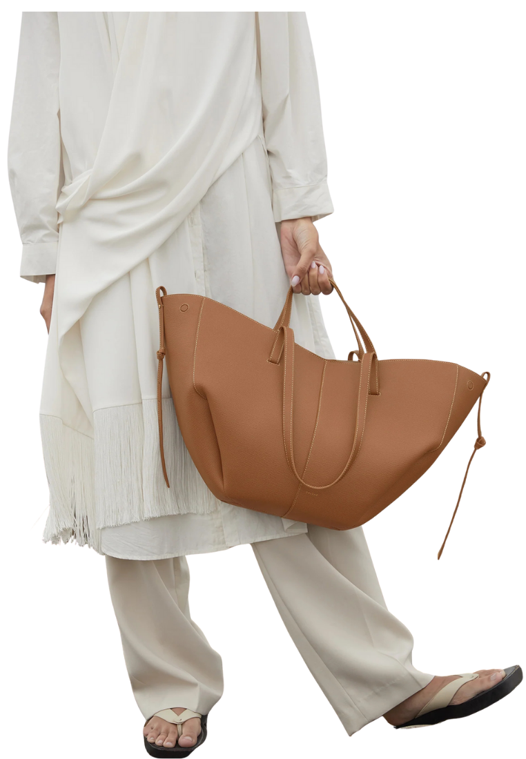 ( PREORDER ) Polene Cyme Shoulder Bag In Camel