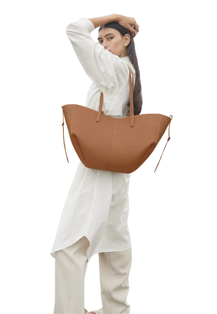 ( PREORDER ) Polene Cyme Shoulder Bag In Camel