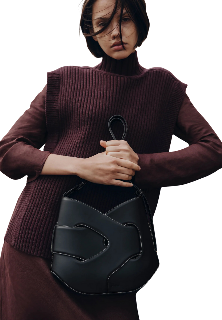 ( PREORDER ) Polene Nodde Hobo Shoulder Bag In Smooth Black