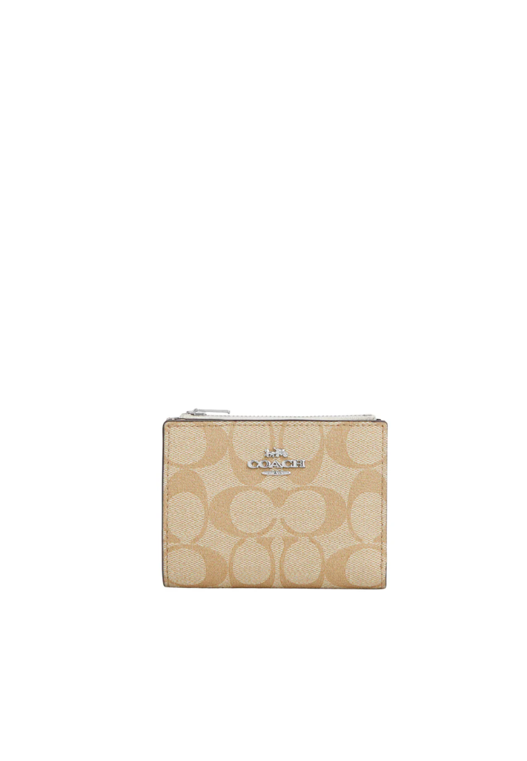 Coach Billfold Wallet Signature Canvas In Light Khaki Chalk CM852
