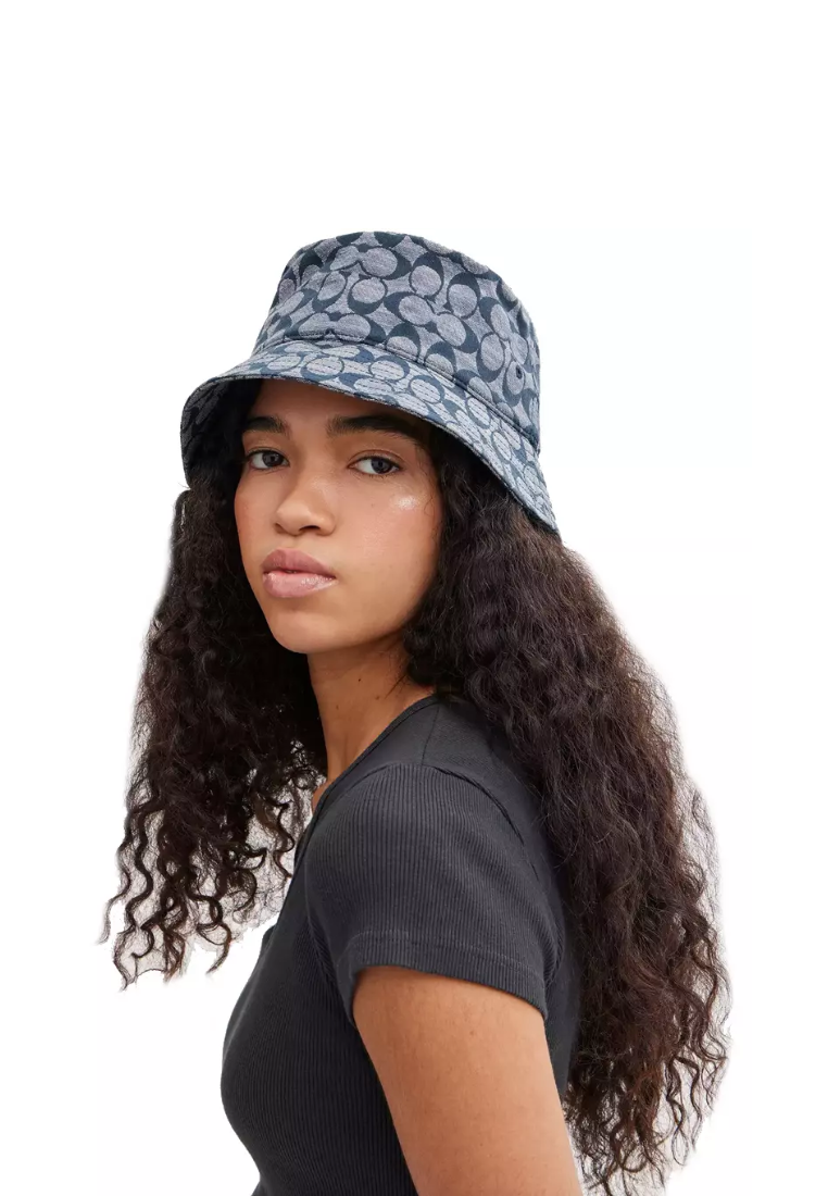 Coach Chambray Signature Bucket Hat In Chambray CI497