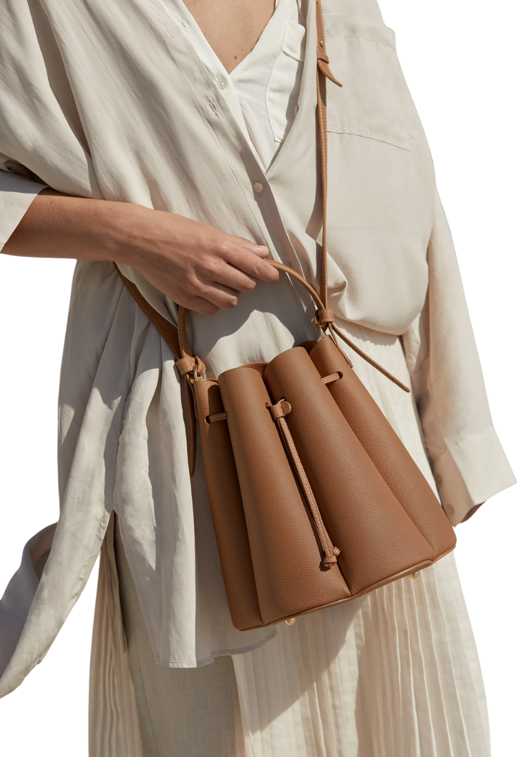 ( PREORDER ) Polene Numero Huit Crossbody Bag In Camel