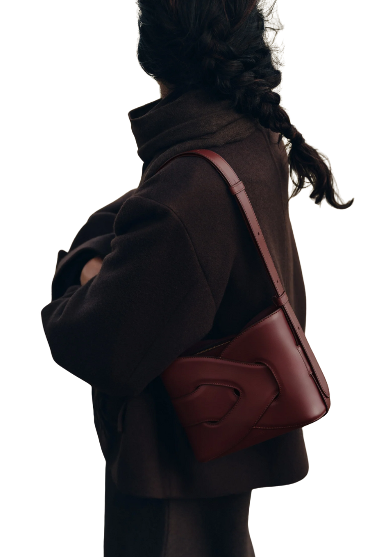 ( PREORDER ) Polene Nodde Shoulder Bag In Smooth Black Cherry