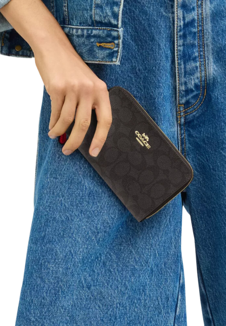 Coach Medium ID Zip Wallet Signature In Walnut Bold Red CW781