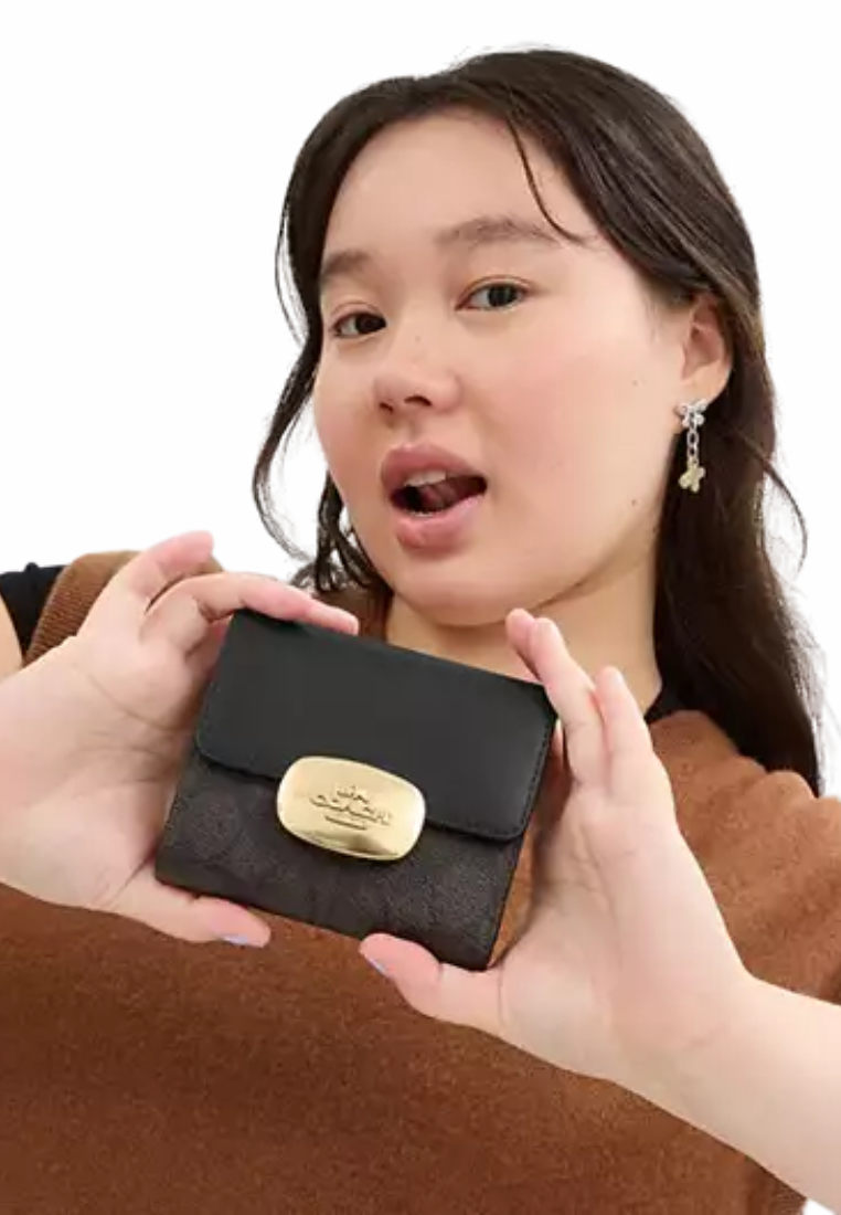 Coach Eliza Small Wallet In Walnut Black CW801