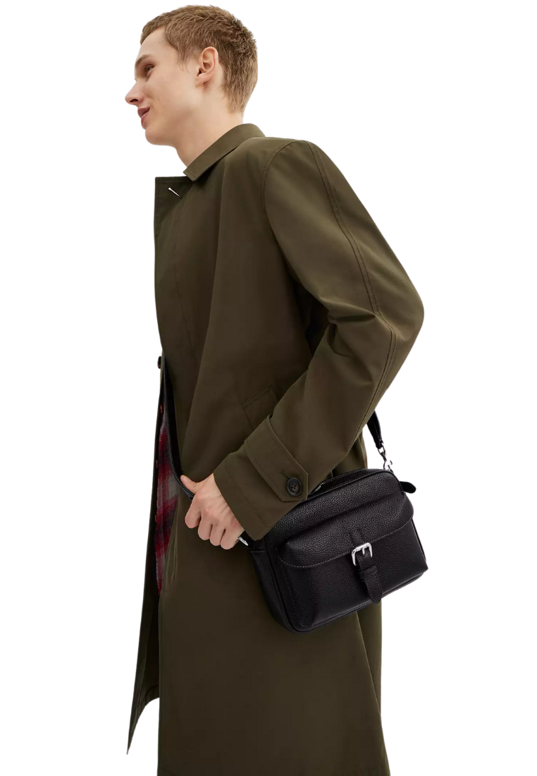 Coach Warner Crossbody Bag In Black CW218