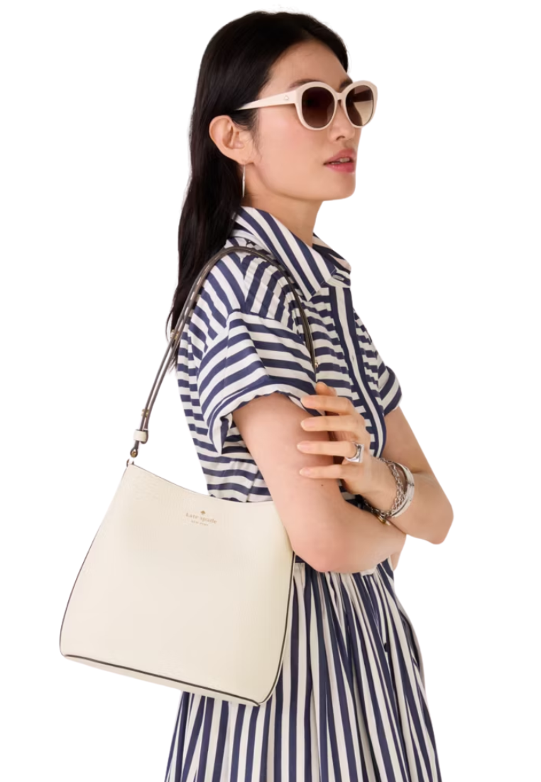 ( AS IS ) Kate Spade Julia Bucket Bag Medium In Meringue KI914