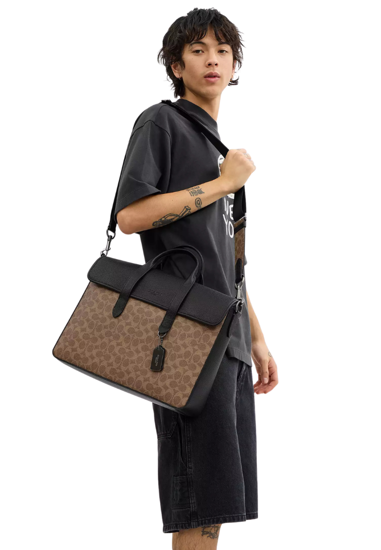 ( PREORDER ) Coach Sullivan In Signature Canvas Portfolio Brief In Tan Black CZ402
