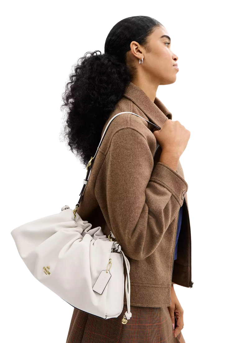 ( PREORDER ) Coach Faye Large Shoulder Bag In Gold Chalk CCE68