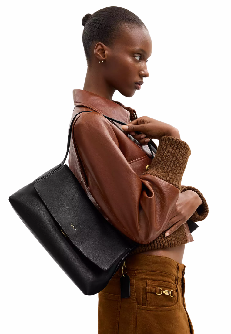 ( PREORDER ) Coach Chelsea 30 Shoulder Bag In Brass Black CDS58