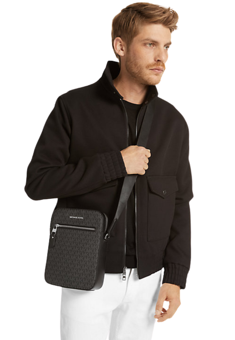 ( PREORDER ) Michael Kors Varick Logo Flight Bag In Black 33F9LVAC6U