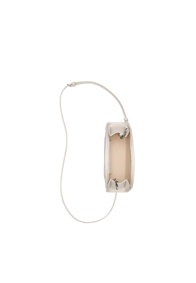 ( PREORDER ) Marc Jacobs The Glam Claw Clip Crossbody Bag In Cotton White 2P5HCR010H02