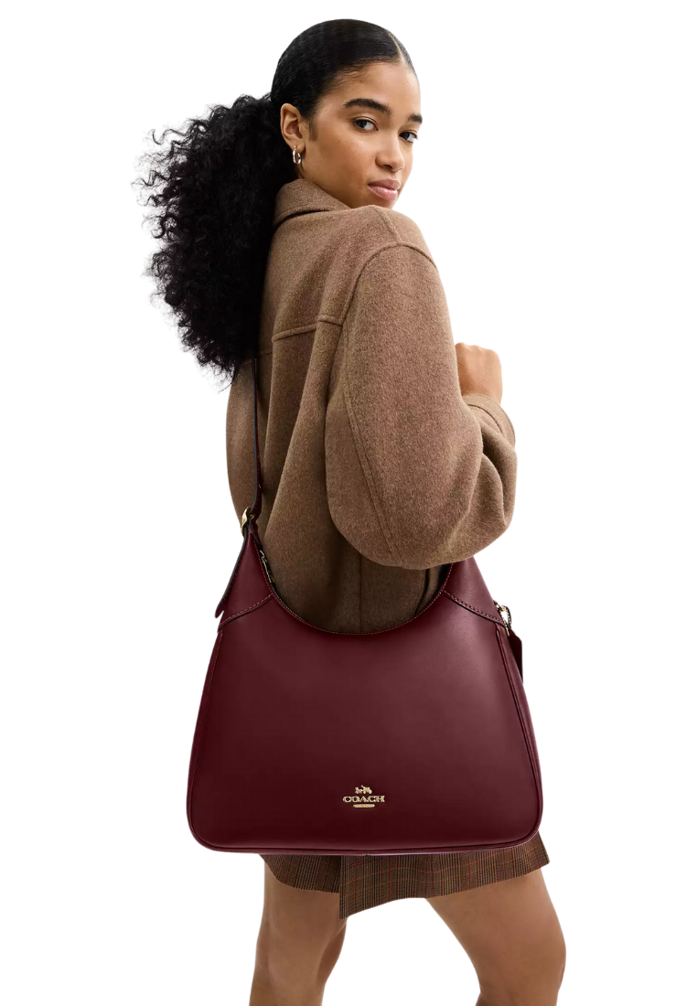 ( PREORDER ) Coach Ella Shoulder Bag In Maroon CCE48