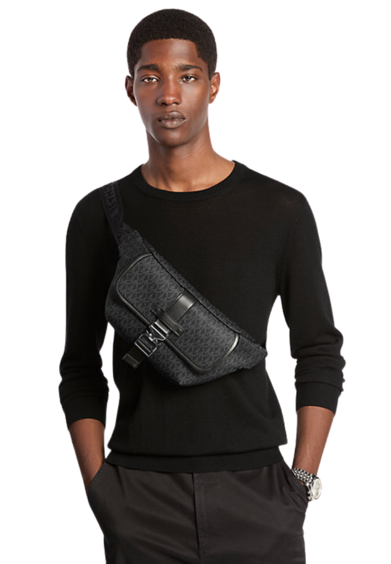 ( PREORDER ) Michael Kors Hudson Signature Logo Sling Pack In Black 33F5LHDY5B