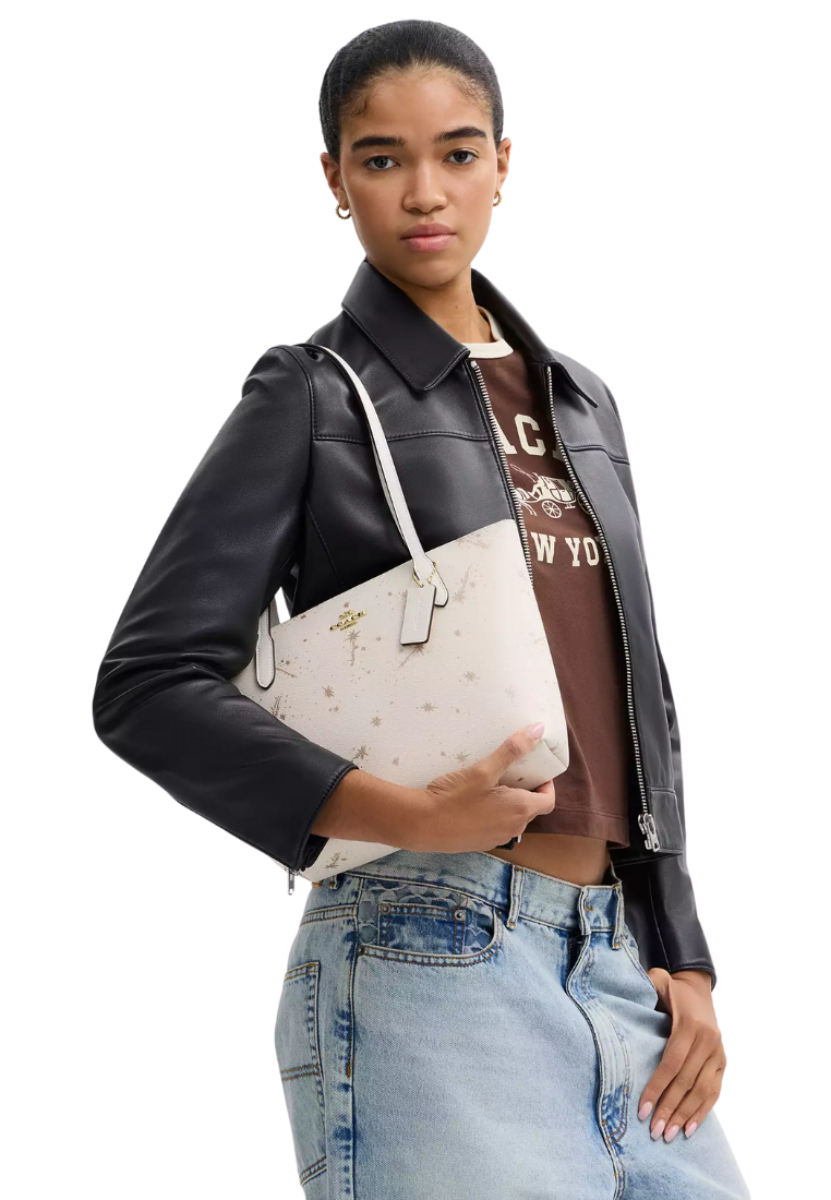 ( PREORDER ) Coach Fiona Zip With Star Print Tote Bag In Gold Chalk Multi CCL43