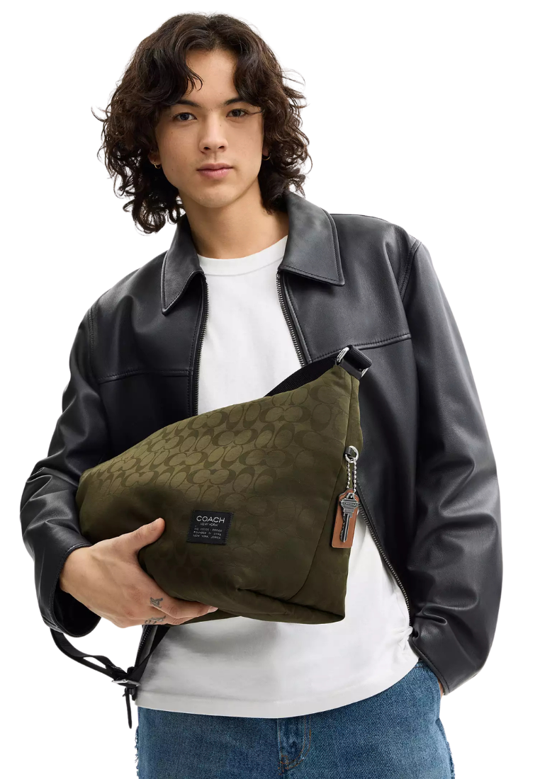 ( PREORDER ) Coach Leo In Signature Nylon Crossbody Bag In Dark Moss CDV02