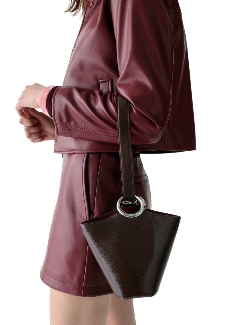 ( PREORDER ) Kate Spade Halo Glazed Leather Mini Bucket Bag In Hot Fudge KM496