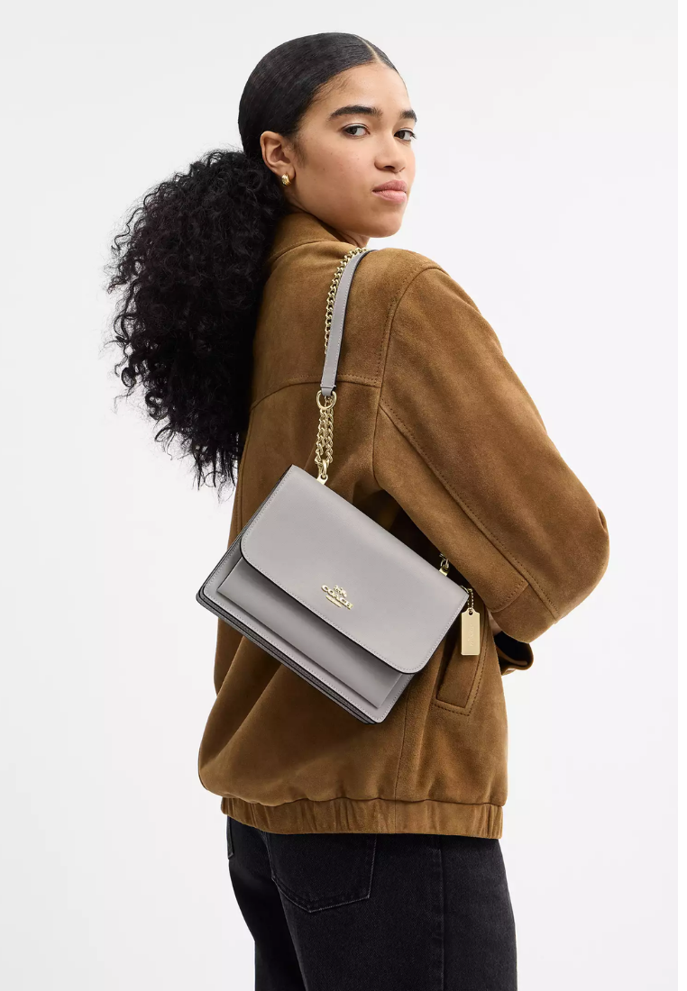 ( PREORDER ) Coach Klare Crossbody Bag In Dove Grey CBI97