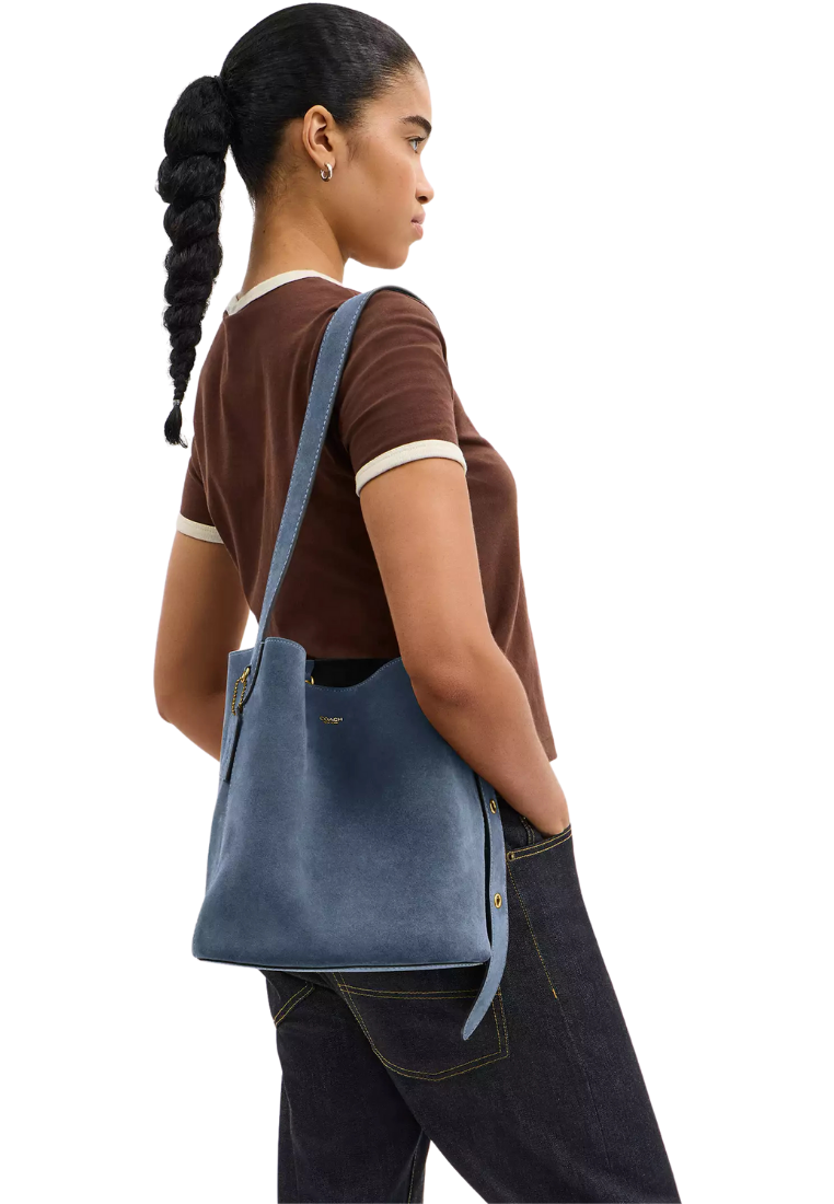 ( PREORDER ) Coach Bleecker Bucket Bag In Light Denim CCC24
