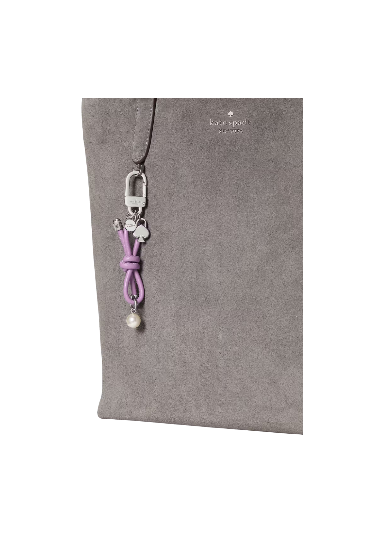 ( PREORDER ) Kate Spade Bow Faux Pearl Bag Charm In Wisteria KM719