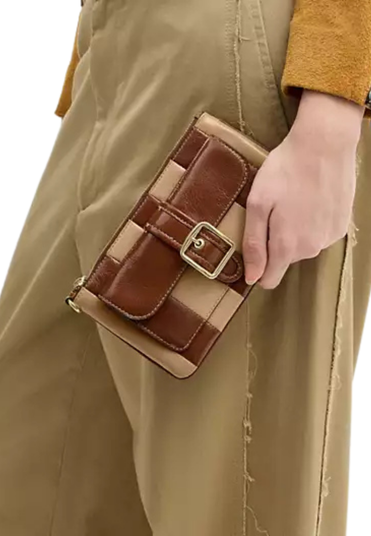 ( PREORDER ) Coach Ashton With Striped Patchwork Wristlet In Redwood Multi CDY08