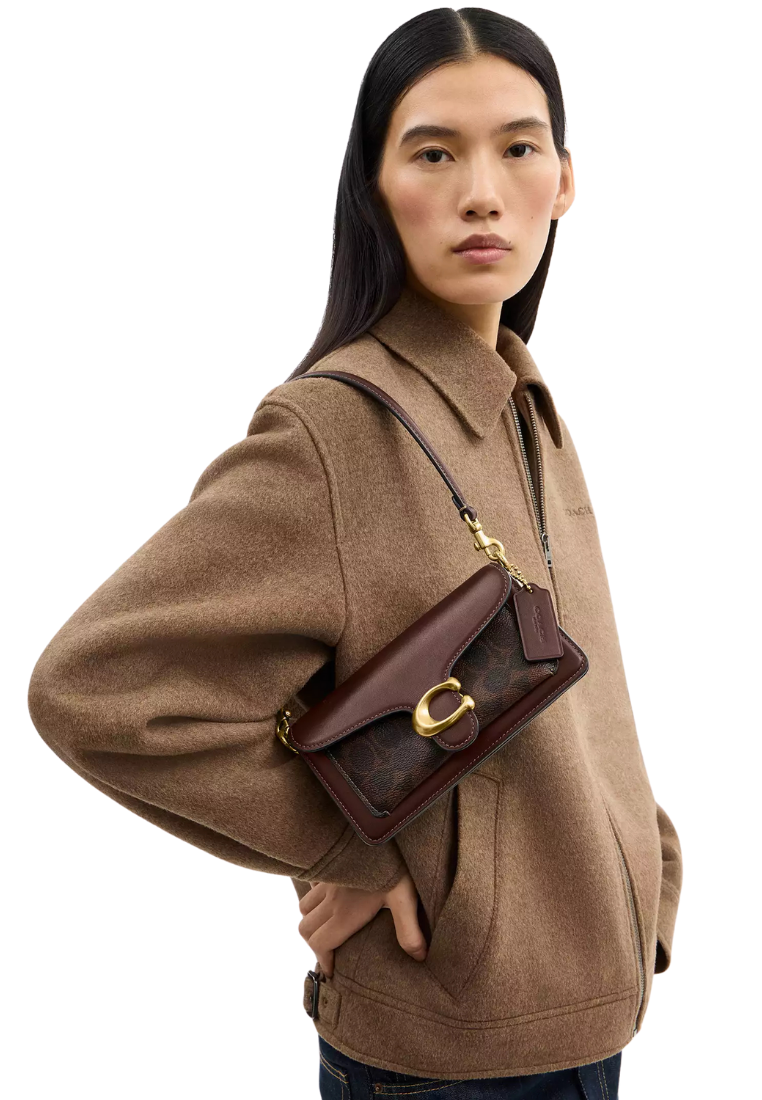 ( PREORDER ) Coach Tabby 20 In Signature Canvas Shoulder Bag In Brass Maple CY200