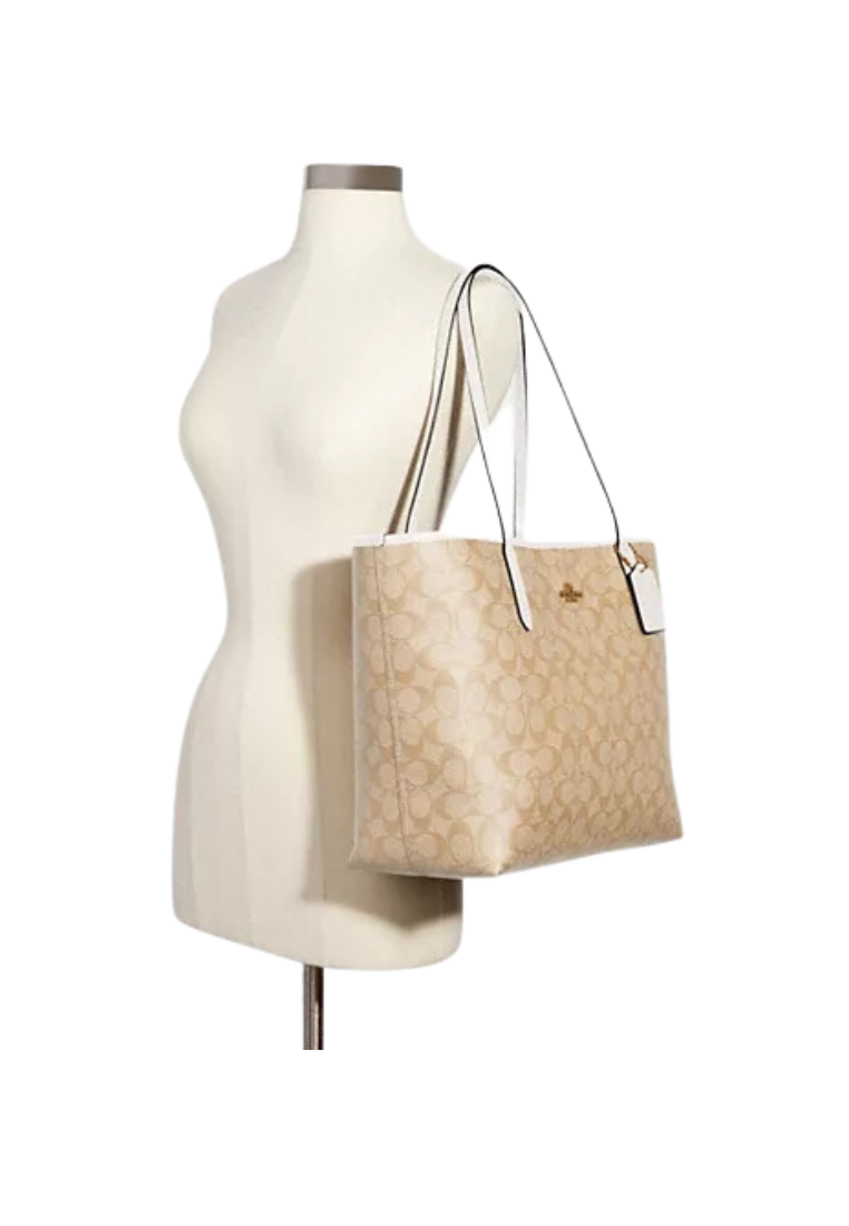 Coach City Tote Bag In Light Khaki Chalk 5696