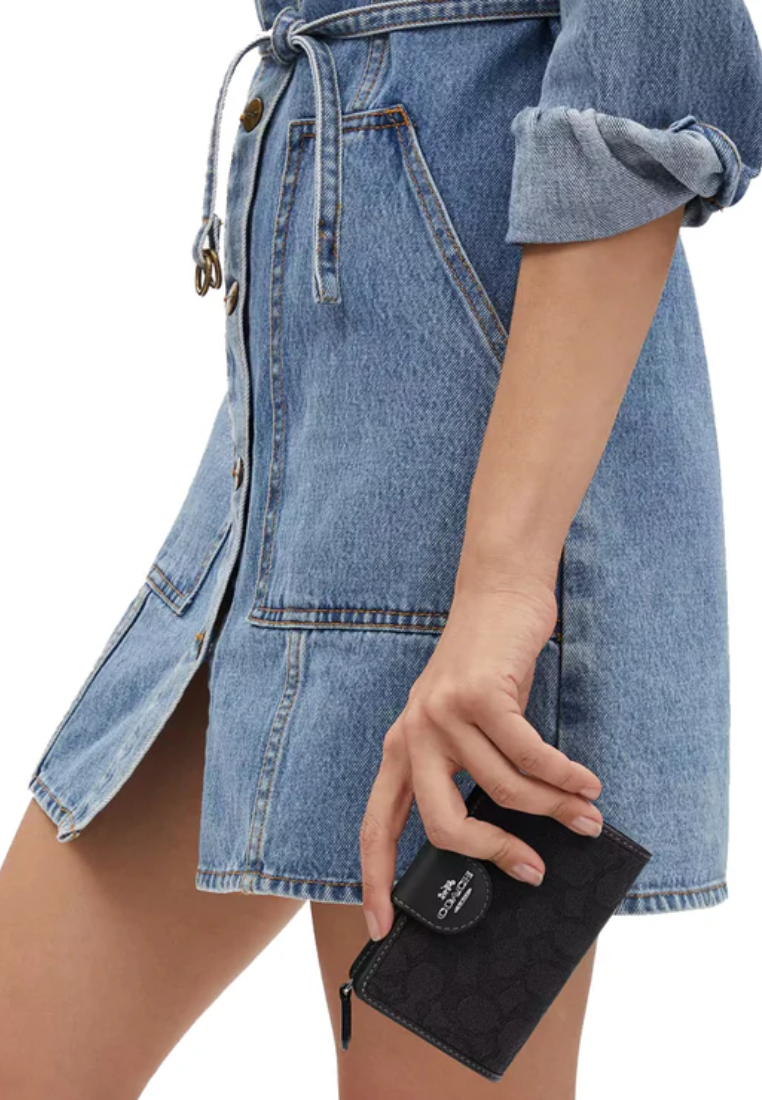 Coach Medium Corner Zip Wallet In Signature Jacquard In Black CU402