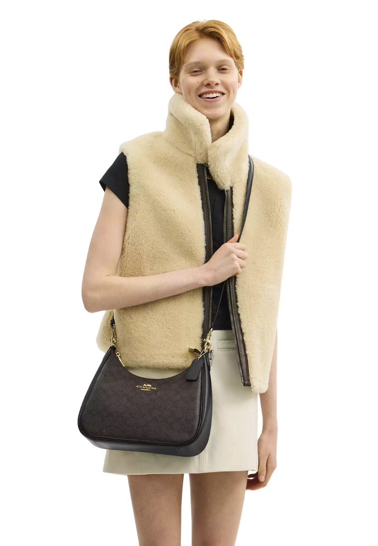 ( PREORDER ) Coach Teri Hobo Shoulder Bag In Gold Walnut Black CV940