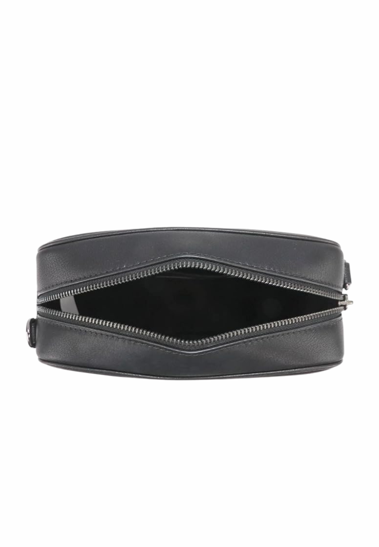 Marc Jacobs The Flash H107L01SP22 Crossbody Bag In Black