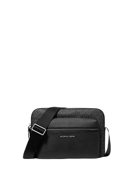( PREORDER ) Michael Kors Hudson Textured and Signature Logo Camera Crossbody Bag In Black 33F5LHDC2B