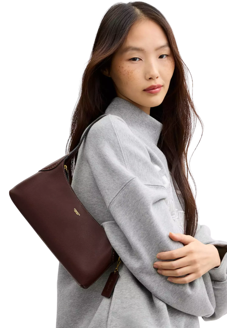 ( PREORDER ) Coach Brooklyn 26 Shoulder Bag In Maple CFT34