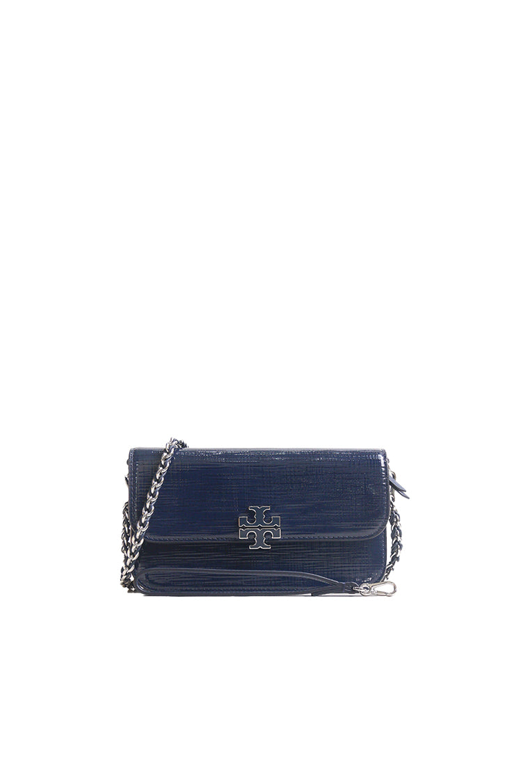 Tory Burch Britten Textured Patent Chain Wallet With Wristlet In Navy 175829
