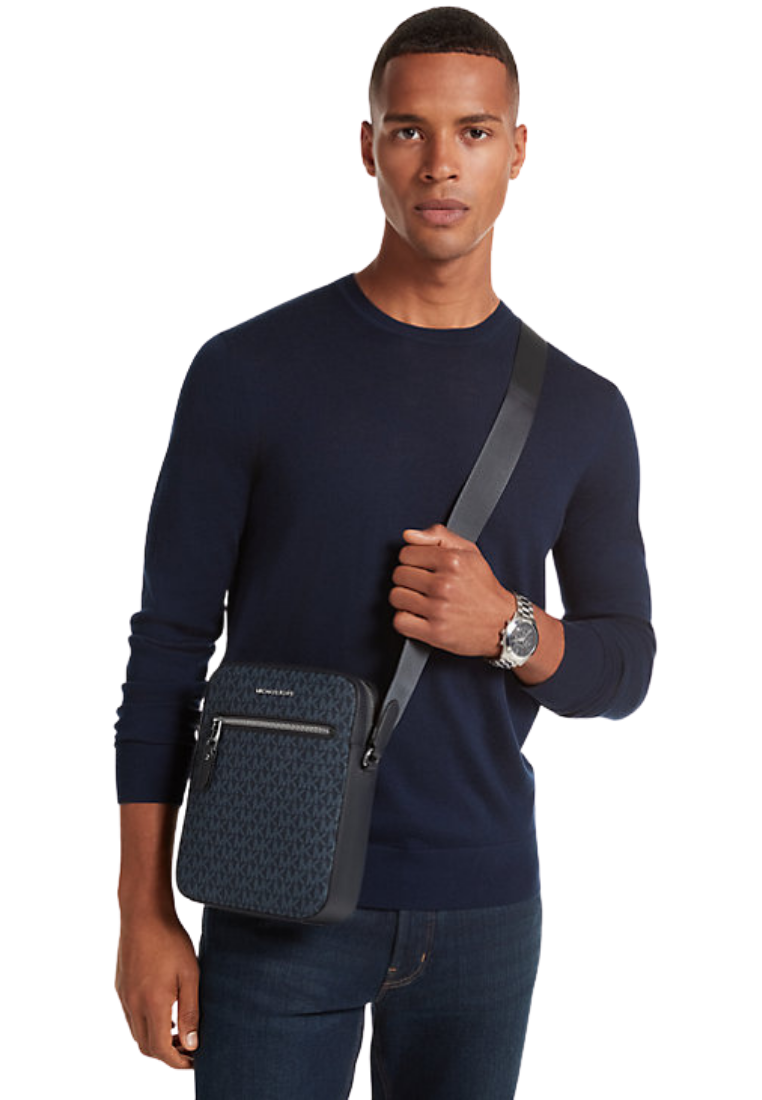 ( PREORDER ) Michael Kors Henry Logo Flight Bag In Admiral Pale Blue 33F9LHYC6U