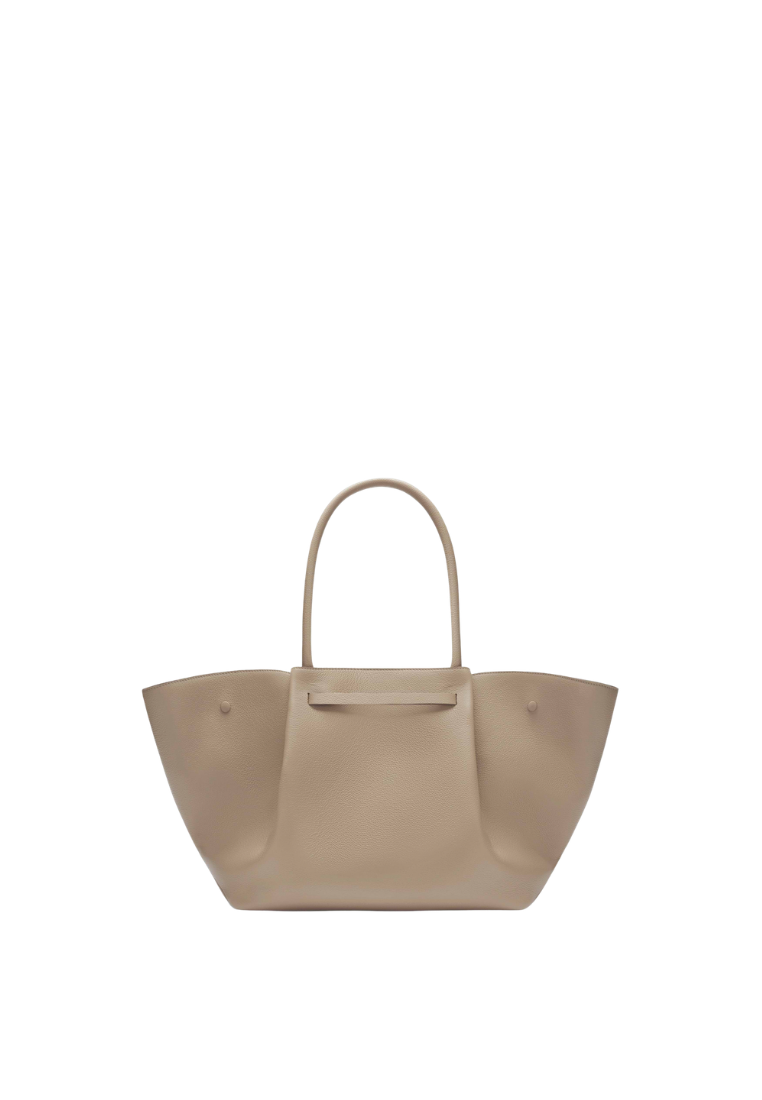 ( PREORDER ) Demellier The New York Shoulder Bag In Light Taupe DE006