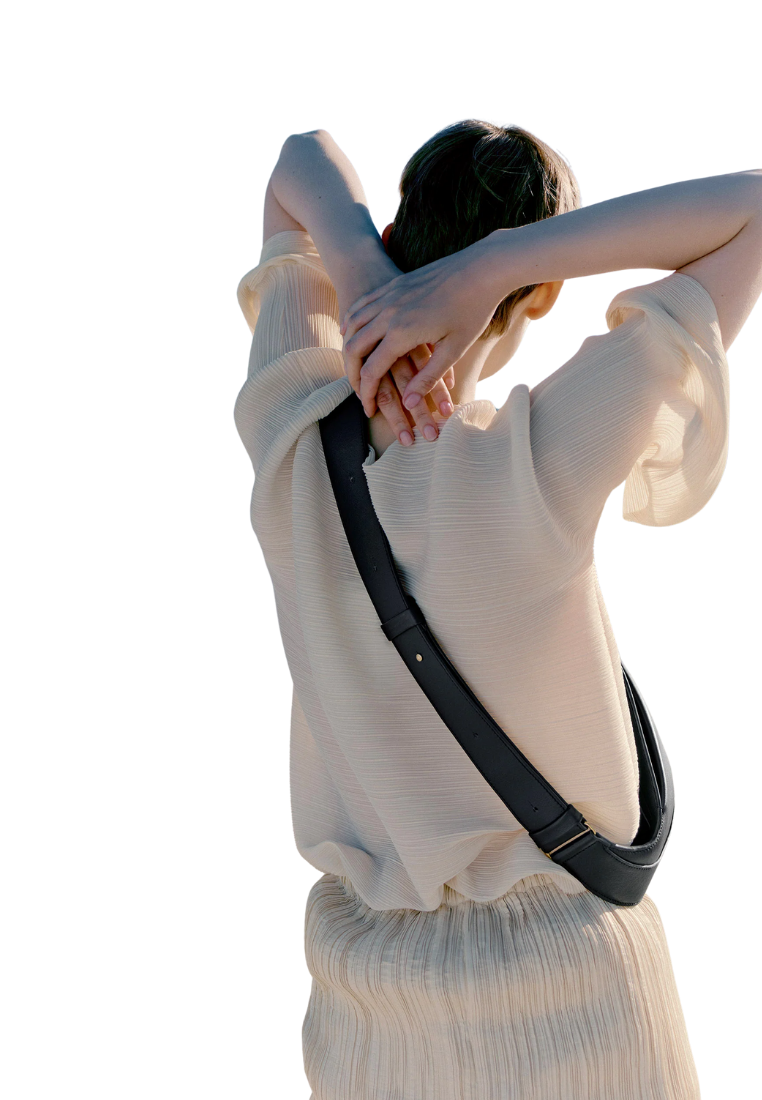 ( PREORDER ) Polene Neyu Crossbody Bag In Smooth Black
