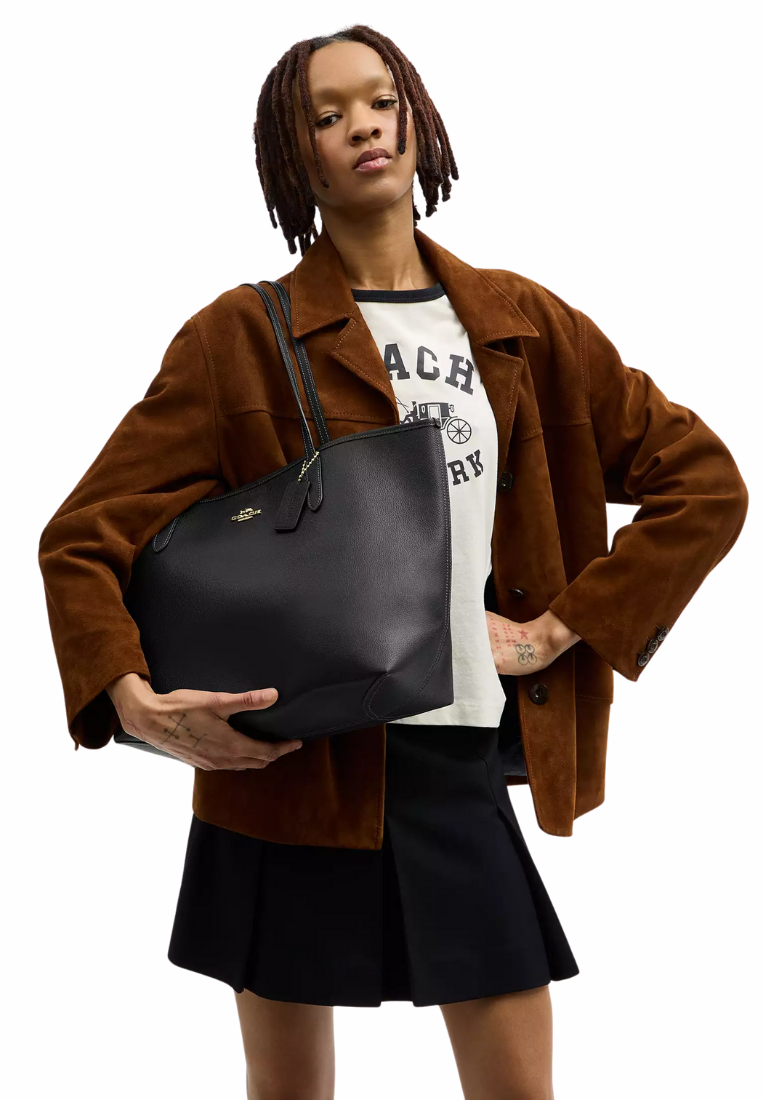 ( PREORDER ) Coach City Tote Bag In Gold Black CR111