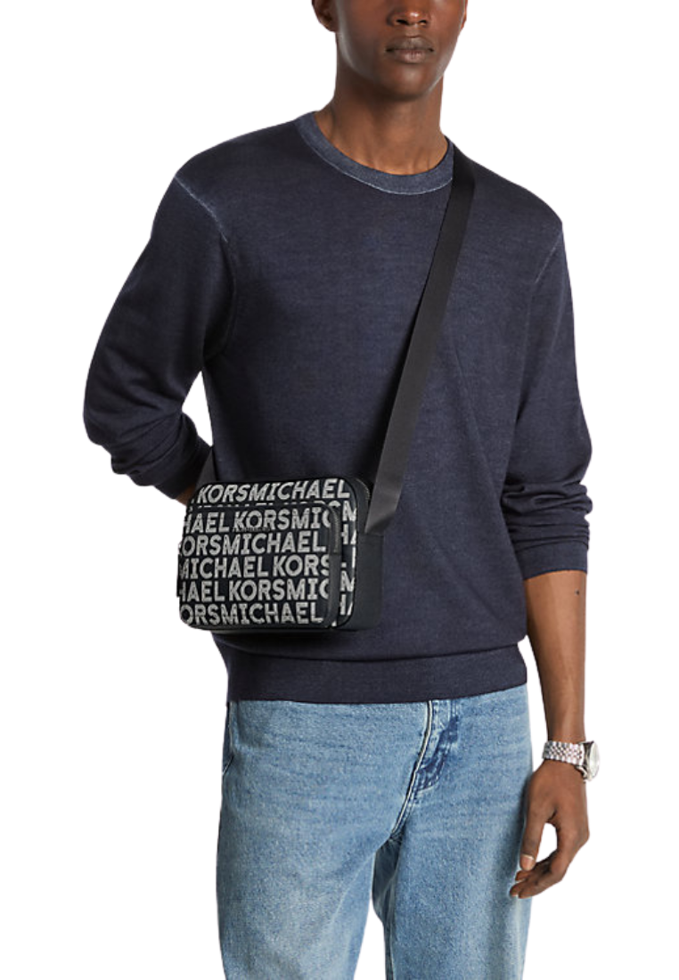 ( PREORDER ) Michael Kors Cooper Graphic Logo Flight Bag In Bright White 37F5LCOC6U